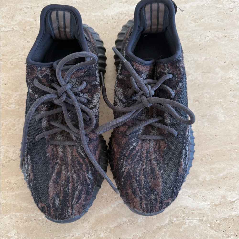 Yeezy boost Black and Brown Sneakers barely worn